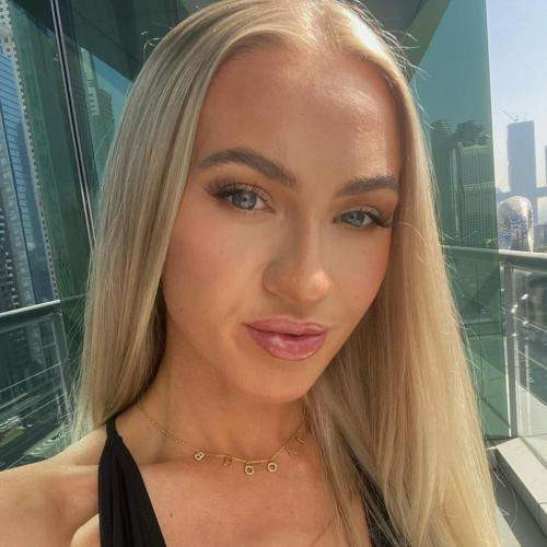 Ik ga een perfecte minnaar voor mij plannen!